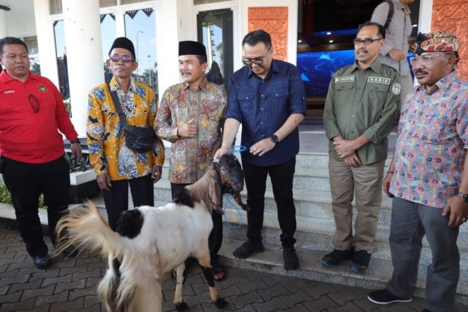 
Bupati Kukar Minta Dinas Pertanian Jemput Bola Kebutuhan Petani Mulawarman