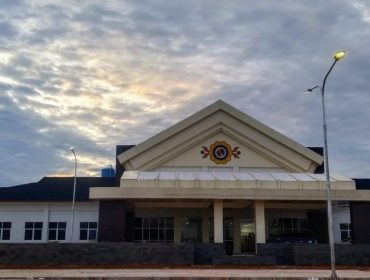 Gedung RSUD Aji Muhammad Idris (AMI) Muara Badak yang menjadi sorotan terkait proses rekrutmen pegawai dan komposisi tenaga kerja lokal. (Istimewa)