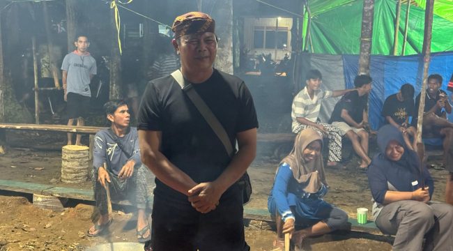 Wakil Kepala Adat Kedang Ipil, Sartin. (angga/okeborneo.com)