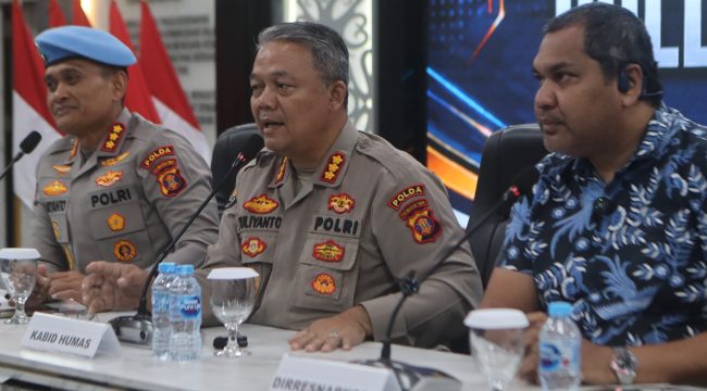 Polda Kaltim menggelar konferensi pers kasus liquid Etomidate yang menyeret Kasat Resnarkoba Polres Kukar di Aula Rupatama Polresta Samarinda. (Istimewa)