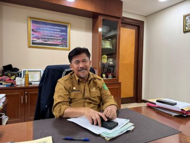 Sekda Kukar Sunggono menjelaskan persiapan Pemkab Kukar sebagai calon tuan rumah MTQ tingkat Provinsi Kaltim 2026. (Angga/okeborneo.com)
