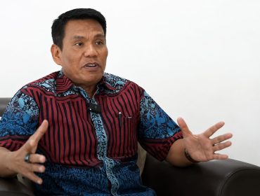Tenaga Ahli Gubernur Kaltim, Rusman Yaqub, saat menyampaikan pandangannya terkait pelaksanaan program Gratispol Pemprov Kaltim. (Istimewa)