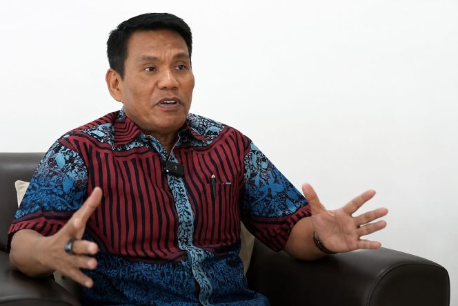 
Tenaga Ahli Gubernur Kaltim, Rusman Yaqub, saat menyampaikan pandangannya terkait pelaksanaan program Gratispol Pemprov Kaltim. (Istimewa)