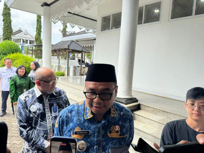 
Bupati Kutai Kartanegara Aulia Rahman Basri. (Angga/okeborneo.com)