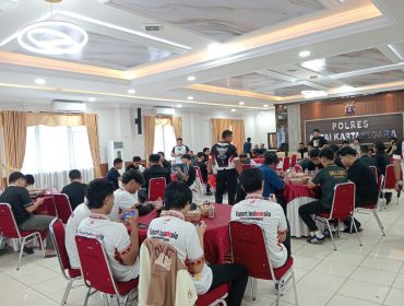 Pelaksanaan final Kapolres Kukar Cup Mobile Legends 2026 di Ruang Catur Prasetya Mapolres Kukar, Sabtu, 20 Juni 2026. Turnamen ini diikuti 52 tim dari 20 kecamatan di Kutai Kartanegara. (Istimewa)