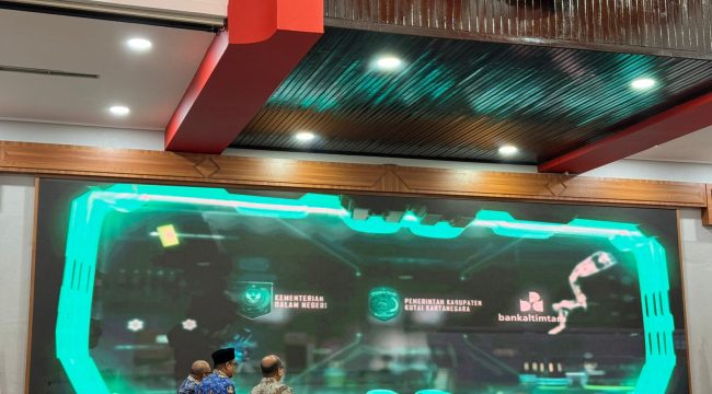 Peluncuran SP2D Online Kukar di Pendopo Odah Etam, Tenggarong, Rabu, 17 Juni 2026. Sistem ini diterapkan untuk mempercepat proses pencairan dana daerah secara digital. (Angga/okeborneo.com)