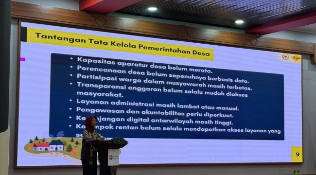 Ketua Komisi X DPR RI Hetifah Sjaifudian memaparkan tantangan tata kelola pemerintahan desa dalam kegiatan di Pendopo Odah Etam, Tenggarong, Senin, 20 Juli 2026. (Angga/okeborneo.com)