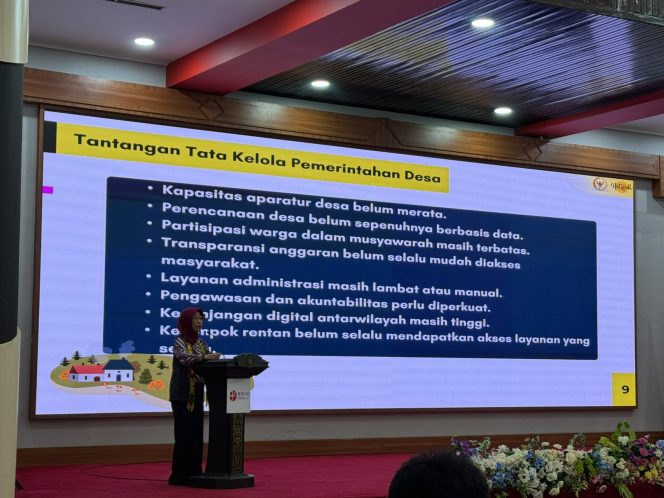 
Ketua Komisi X DPR RI Hetifah Sjaifudian memaparkan tantangan tata kelola pemerintahan desa dalam kegiatan di Pendopo Odah Etam, Tenggarong, Senin, 20 Juli 2026. (Angga/okeborneo.com)