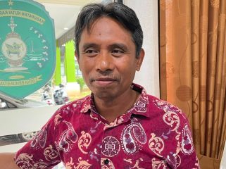 Kepala SMP Muhammadiyah Loa Janan Ibrahim. Ia meminta pemerintah daerah mencarikan solusi atas kemungkinan pengembalian insentif yang diterima kepala sekolah swasta. (Istimewa)