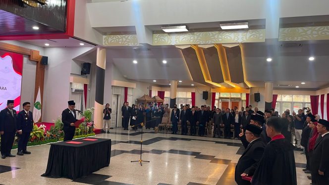 
14 Pejabat Kukar Dilantik, Bupati Sebut Pengisian Jabatan Masih Berjalan