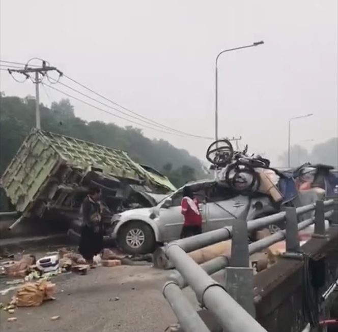 
Kecelakaan di Jembatan Martadipura, Tiga Orang Jadi Korban