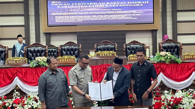 
 Pemkab dan DPRD Kutai Kartanegara sepakati Rancangan Perubahan Kebijakan Umum Anggaran dan Prioritas dan Plafon Anggaran Sementara tahun 2026 (IStimewa)