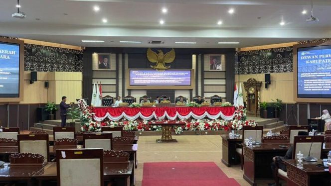
 Paripurna DPRD KUkar (Istimewa)