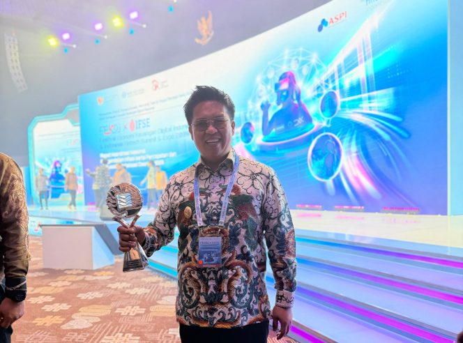 
Kukar Berprestasi Kendalikan Inflasi, Aulia–Rendi Raih TPID Award 2026