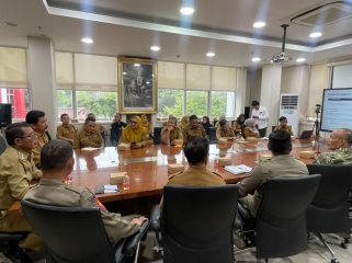 Suasana rapat persiapan Peringatan Peristiwa Merah Putih Sanga-sanga tahun 2027 (Angga/okeborneo.com)
